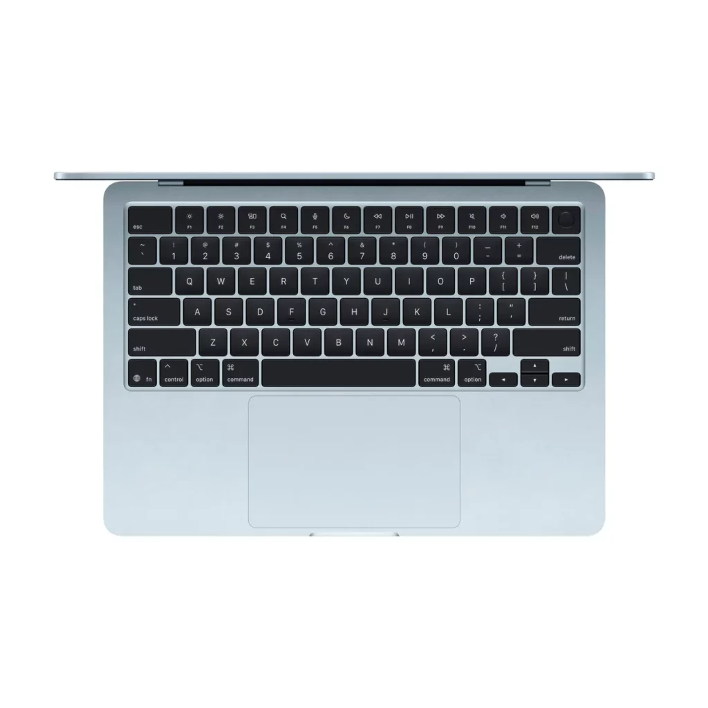 MacBook Air 13″ M5 — dessus ouvert (clavier)