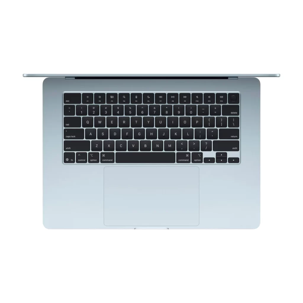 MacBook Air 15″ M5 — dessus ouvert (clavier)