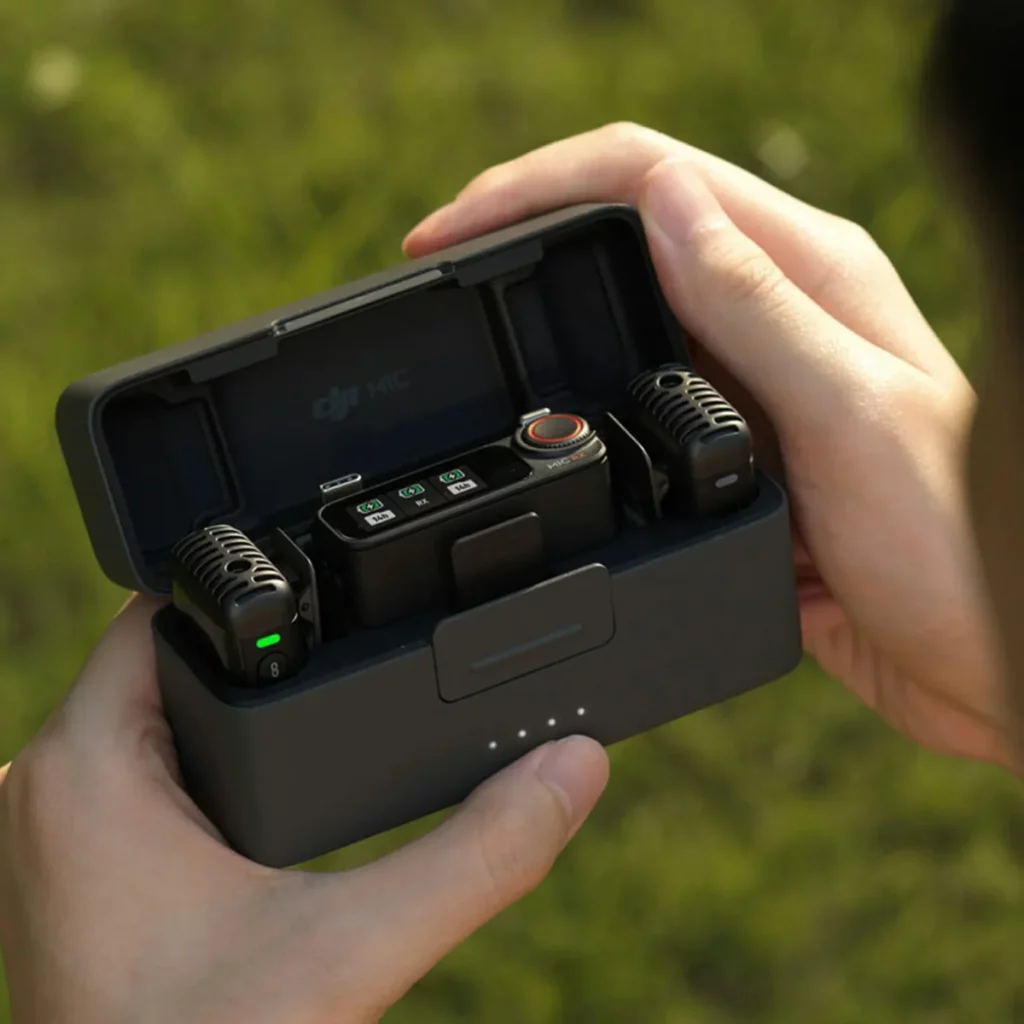 Boîtier de recharge DJI Mic 2 — vue 4 — accessoire micro sans fil DJI à Dakar chez Compustore