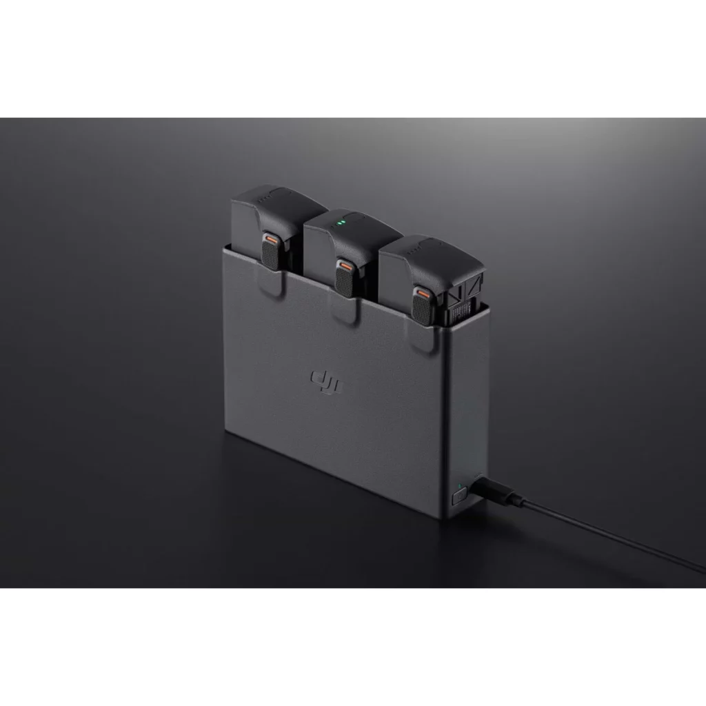 Hub de charge bidirectionnel DJI Avata 2 – vue 3, disponible à Dakar chez Compustore
