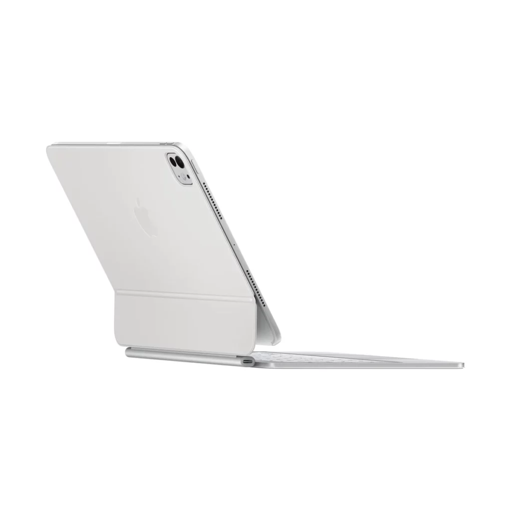 Magic Keyboard pour iPad Pro – vue 3, disponible à Dakar chez Compustore