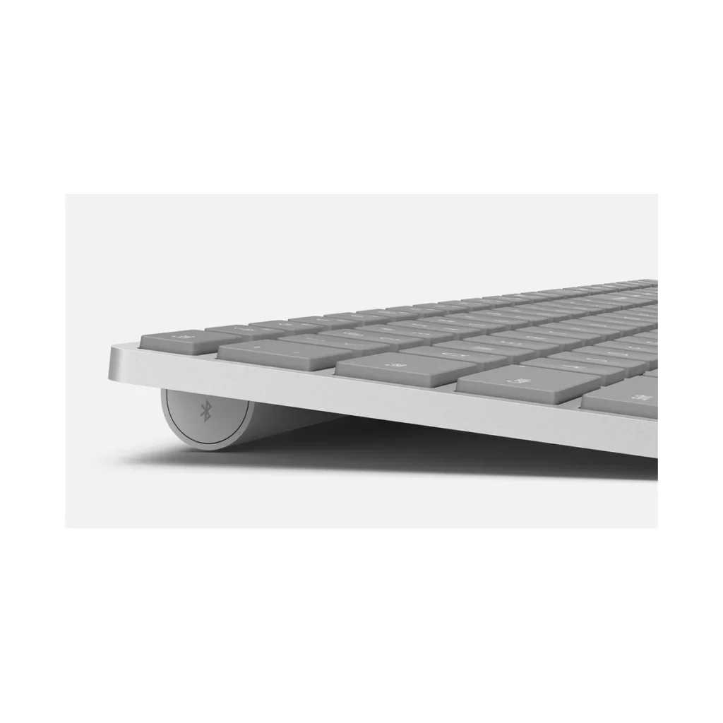Microsoft Surface Keyboard – Clavier – sans fil – Bluetooth 4.0 – Francais – de couleur gris – vue 1, disponible à Dakar chez Compustore